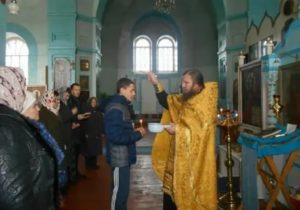 Как просить благословение у батюшки во время месячных