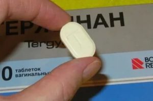 Можно проставить свечи чтобы месячные начались