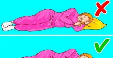 В какой позе лучше лежать во время месячных