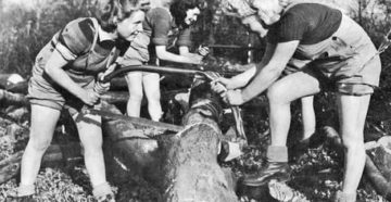 Как во время войны женщины обходились с месячными