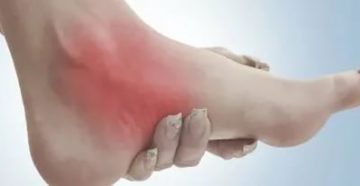 Почему слабость в ногах перед месячными Почему слабость в ногах перед месячными